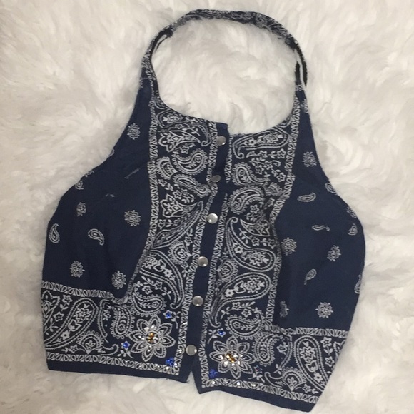 Vintage Tops - BUY1GET1 // 90s bandanna halter crop top